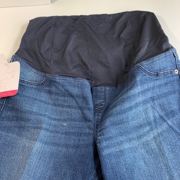 Isabel maternity Bermuda denim shorts w/ stretch - Picture 5 of 6